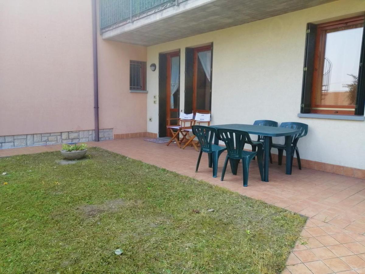 Iseolakerental - Appartamento Chiara Riva di Solto Buitenkant foto